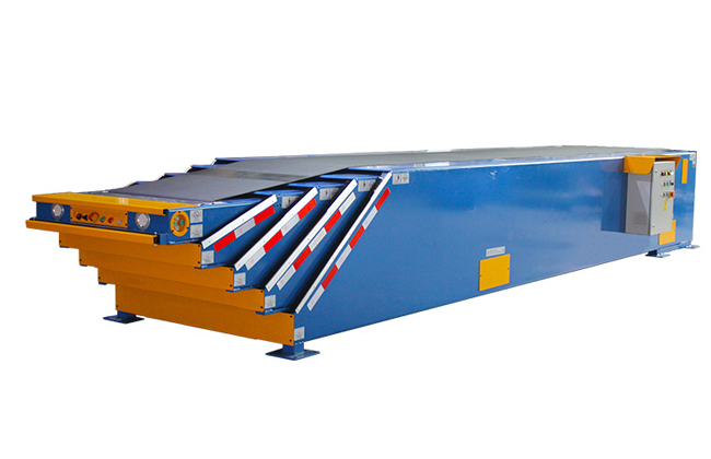 它可以在長度方向上自由伸縮，隨時控制輸送機的長度