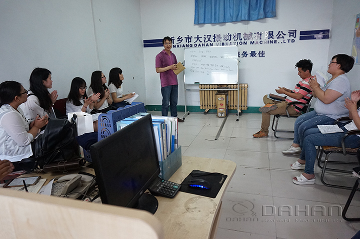 漢螺旋給料機實力雄厚，技術研發(fā)團隊上百人